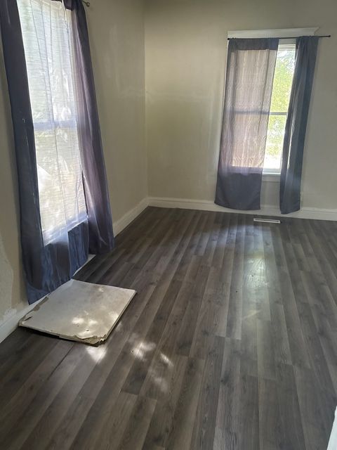 Tiny photo for 943 E Bourbonnais Street, Kankakee, IL 60901 (MLS # 12469377)