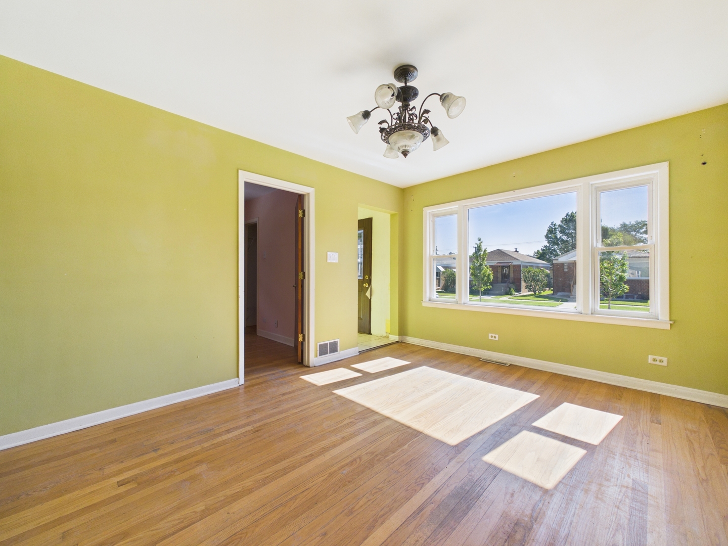 Properties 3 2716 N 75th Court