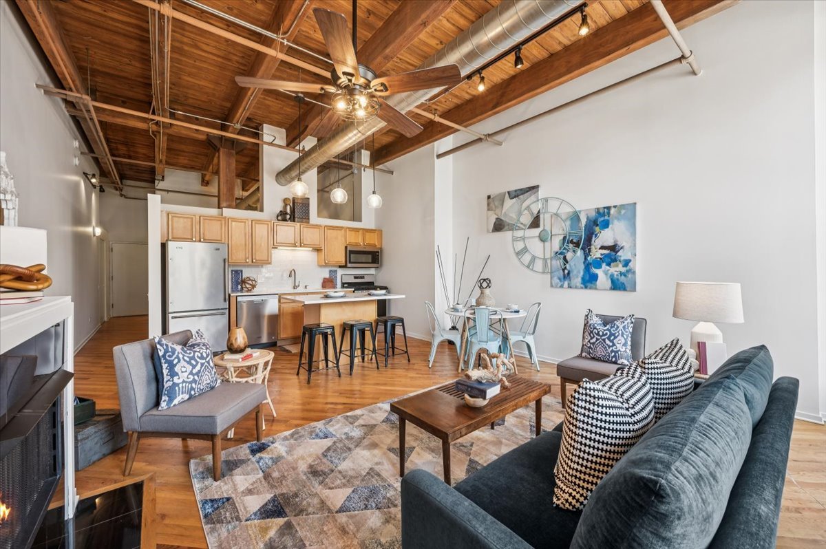550 W Harrison Street 551