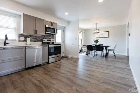 Tiny photo for 8336 Mending Wall Drive, Woodridge, IL 60517 (MLS # 12603163)