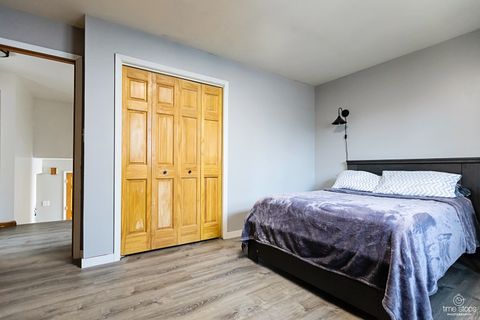 Tiny photo for 8336 Mending Wall Drive, Woodridge, IL 60517 (MLS # 12603163)