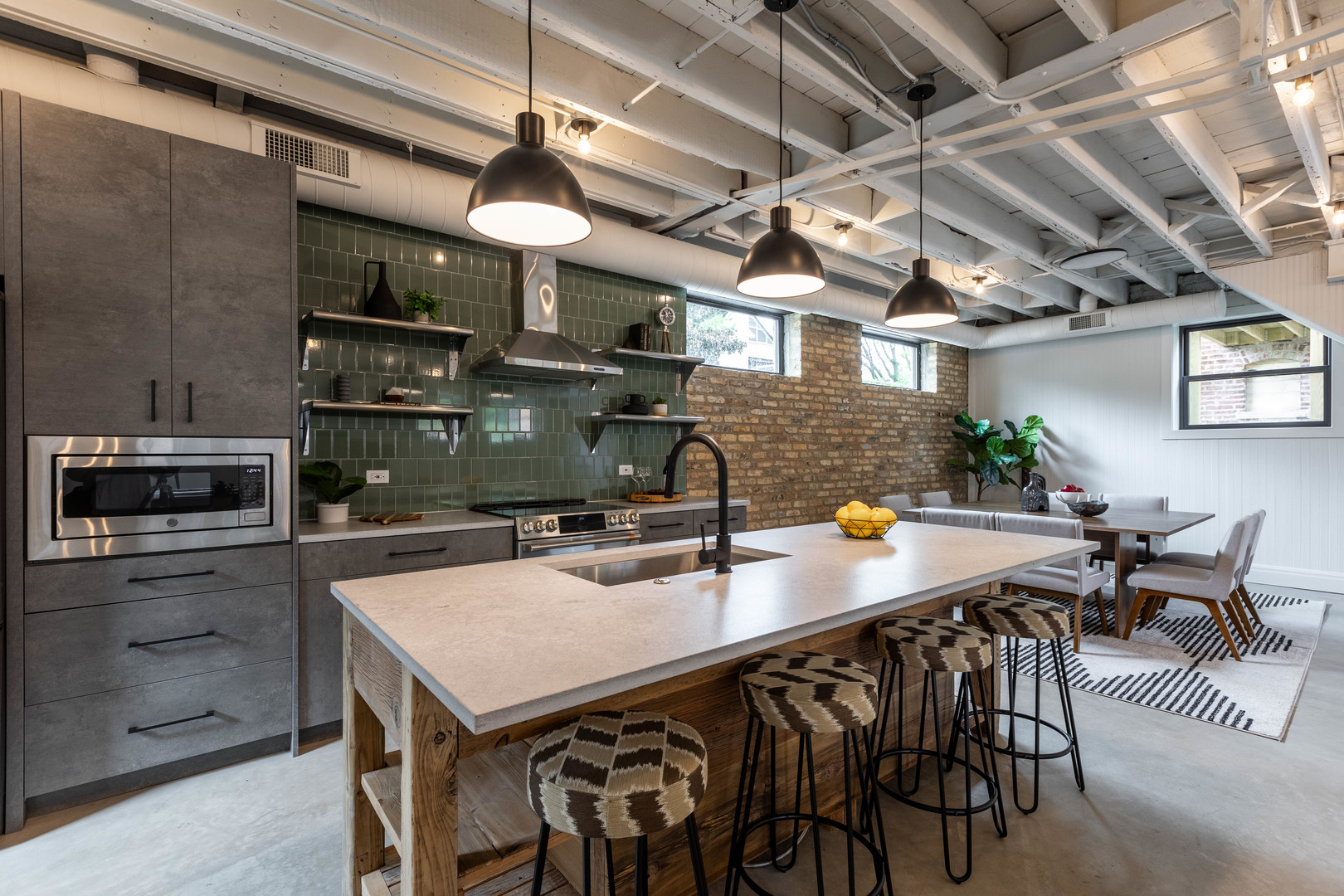 2228 N Kedzie Boulevard CH