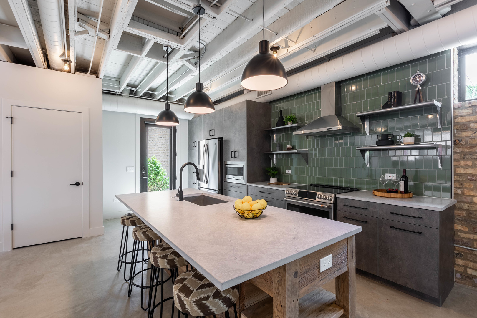 2228 N Kedzie Boulevard CH