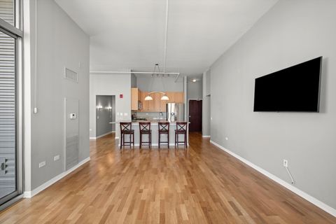 Tiny photo for 437 W Division Street #901, Chicago, IL 60610 (MLS # 12476184)