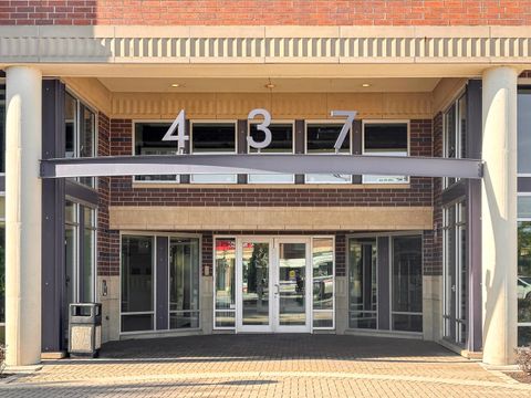 Tiny photo for 437 W Division Street #901, Chicago, IL 60610 (MLS # 12476184)