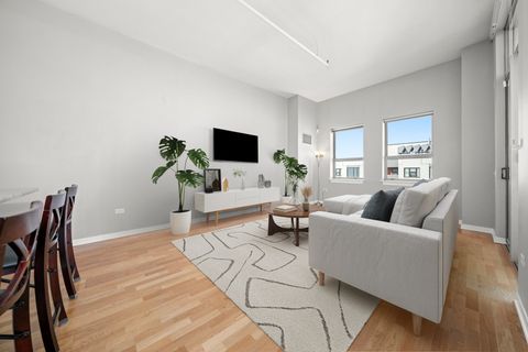 Tiny photo for 437 W Division Street #901, Chicago, IL 60610 (MLS # 12476184)
