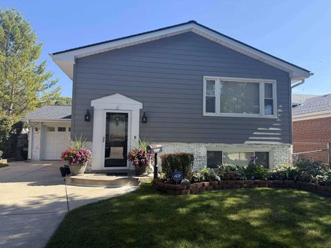 Photo of 639 N Kaspar Avenue, Arlington Heights, IL 60004 (MLS # 12623246)