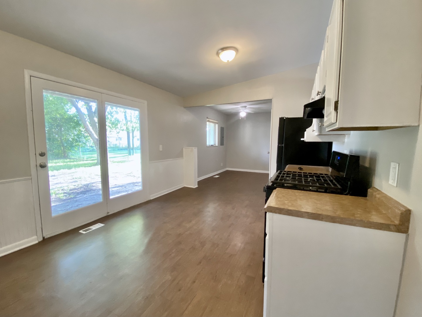 317 E Schaumburg Road