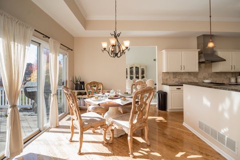 Tiny photo for 6 Sherwood Court, Lake In The Hills, IL 60156 (MLS # 12637964)