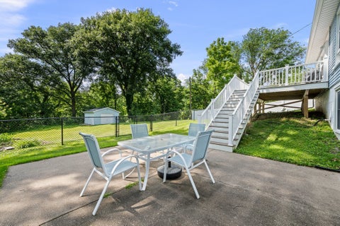 Tiny photo for 2705 32nd Avenue Court, Rock Island, IL 61201 (MLS # 12688493)