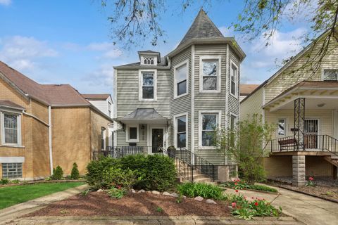 Photo of 2429 N Drake Avenue, Chicago, IL 60647 (MLS # 12625271)