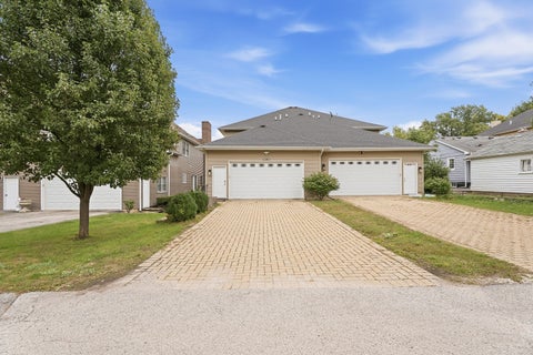 Tiny photo for 230 S Cass Avenue, Westmont, IL 60559 (MLS # 12766997)