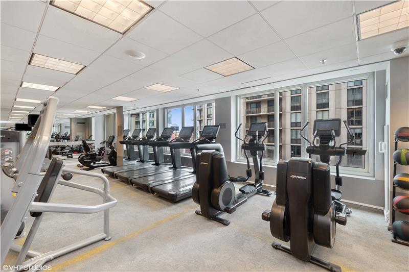 33 W Ontario Street 40D