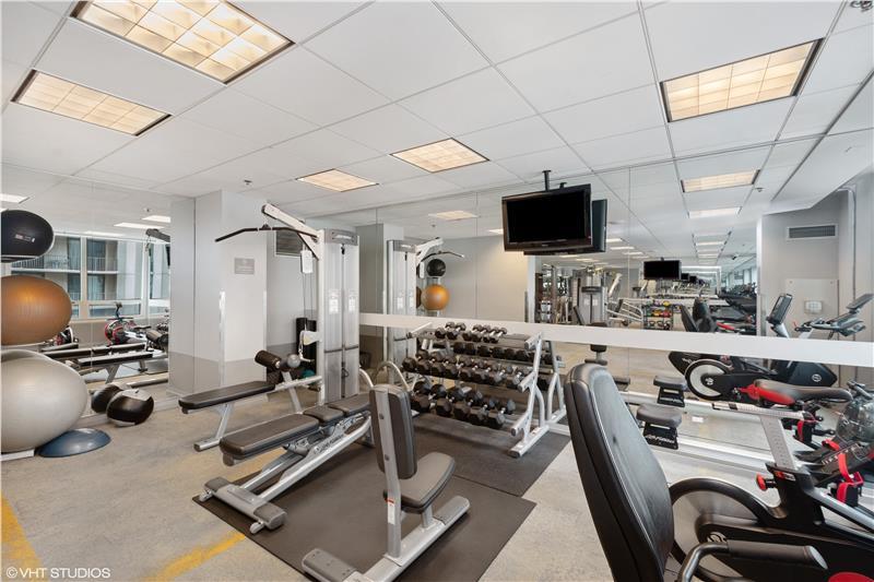 33 W Ontario Street 40D
