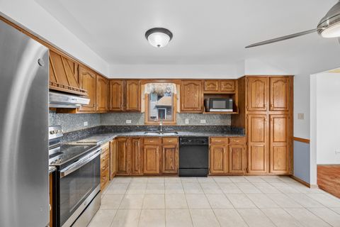 Tiny photo for 15730 Lamon Avenue, Oak Forest, IL 60452 (MLS # 12605192)