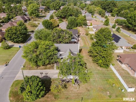 Tiny photo for 1800 Testa Drive, Marion, IL 62959 (MLS # EB459504)