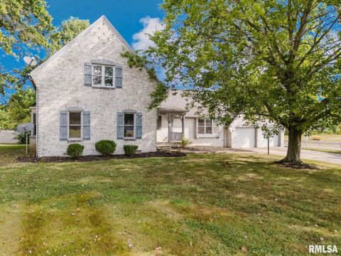 Photo of 1800 Testa Drive, Marion, IL 62959 (MLS # EB459504)