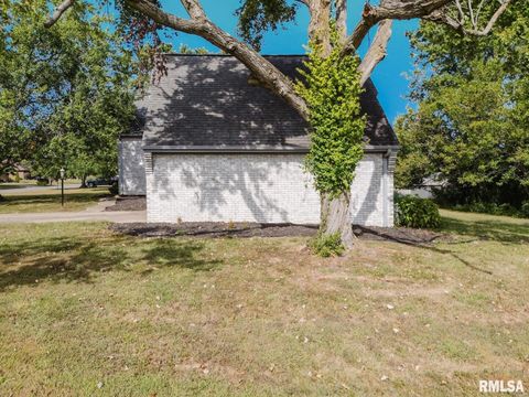 Tiny photo for 1800 Testa Drive, Marion, IL 62959 (MLS # EB459504)