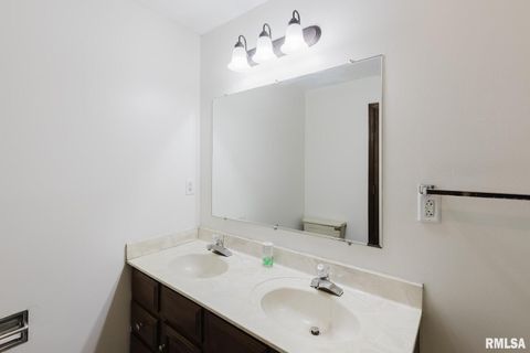 Tiny photo for 1800 Testa Drive, Marion, IL 62959 (MLS # EB459504)