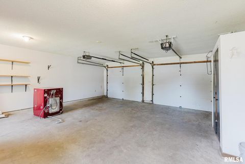 Tiny photo for 1800 Testa Drive, Marion, IL 62959 (MLS # EB459504)