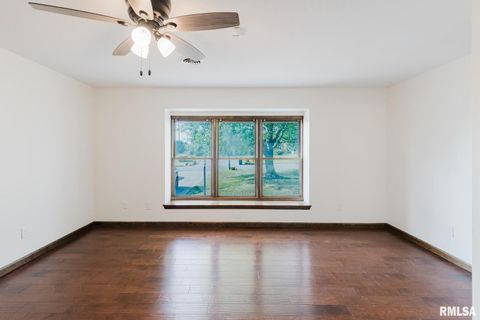 Tiny photo for 1800 Testa Drive, Marion, IL 62959 (MLS # EB459504)