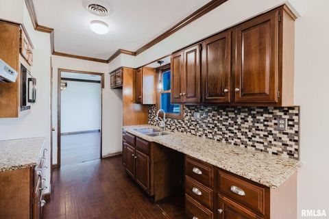 Tiny photo for 1800 Testa Drive, Marion, IL 62959 (MLS # EB459504)