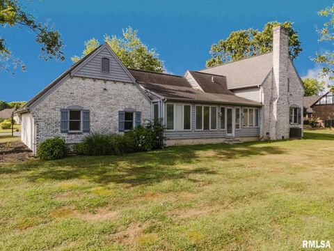 Tiny photo for 1800 Testa Drive, Marion, IL 62959 (MLS # EB459504)