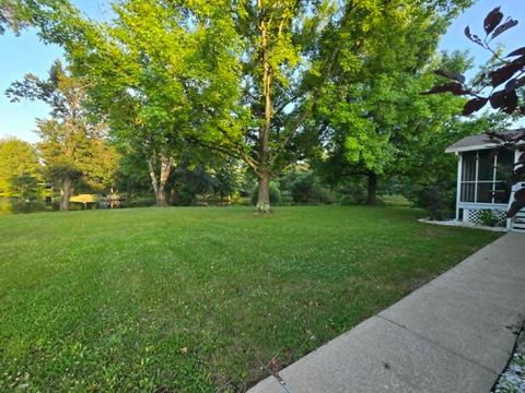 Tiny photo for 15680 N Cooks Drive, Mt Vernon, IL 62864 (MLS # 12690376)