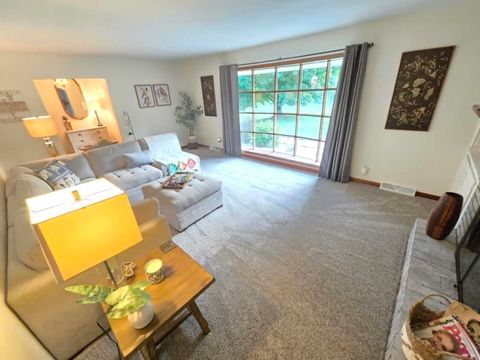 Tiny photo for 15680 N Cooks Drive, Mt Vernon, IL 62864 (MLS # 12690376)