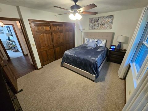 Tiny photo for 15680 N Cooks Drive, Mt Vernon, IL 62864 (MLS # 12690376)