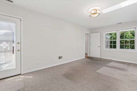 Tiny photo for 6533 N Christiana Avenue, Lincolnwood, IL 60712 (MLS # 12738160)