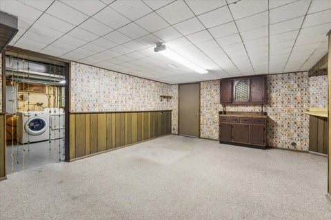 Tiny photo for 6533 N Christiana Avenue, Lincolnwood, IL 60712 (MLS # 12738160)