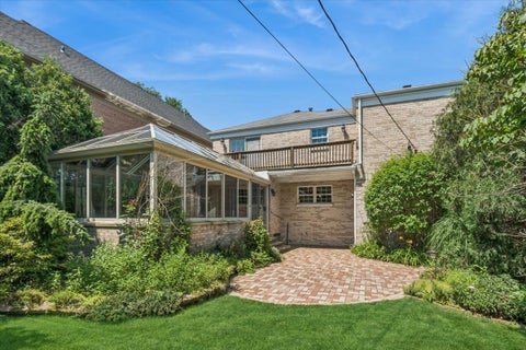 Tiny photo for 6533 N Christiana Avenue, Lincolnwood, IL 60712 (MLS # 12738160)