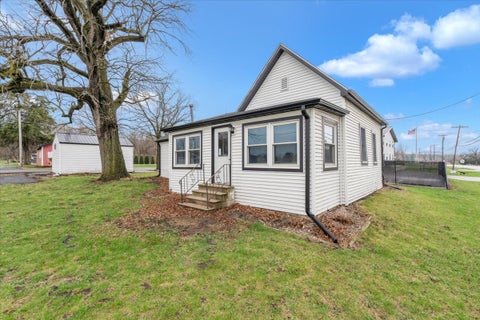 Tiny photo for 602 2nd Street W, Andalusia, IL 61232 (MLS # 12607506)