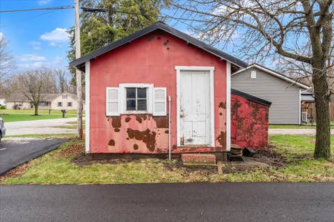 Tiny photo for 602 2nd Street W, Andalusia, IL 61232 (MLS # 12607506)