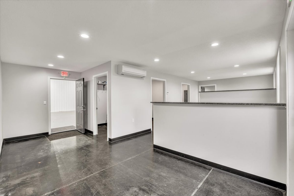 602 2nd Street W