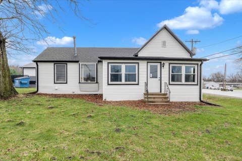 Tiny photo for 602 2nd Street W, Andalusia, IL 61232 (MLS # 12607506)