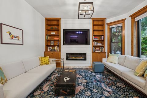 Tiny photo for 3826 N FREMONT Street #1N, Chicago, IL 60613 (MLS # 12483222)
