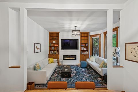 Tiny photo for 3826 N FREMONT Street #1N, Chicago, IL 60613 (MLS # 12483222)