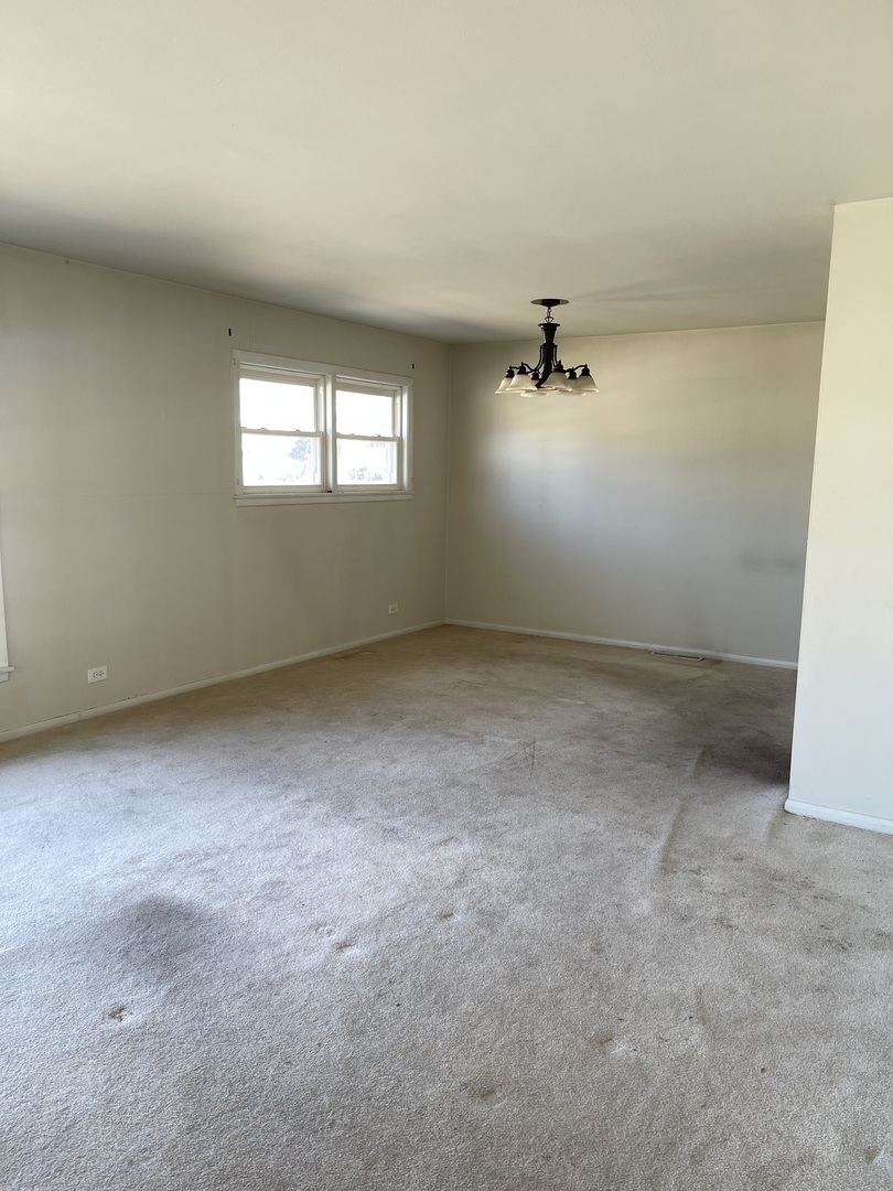 5229 W Greenleaf Street