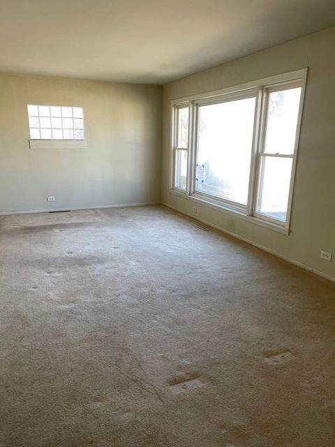Tiny photo for 5229 W Greenleaf Street, Skokie, IL 60077 (MLS # 12578440)