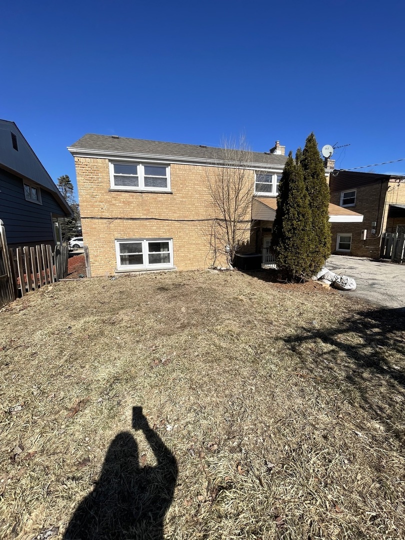 5229 W Greenleaf Street