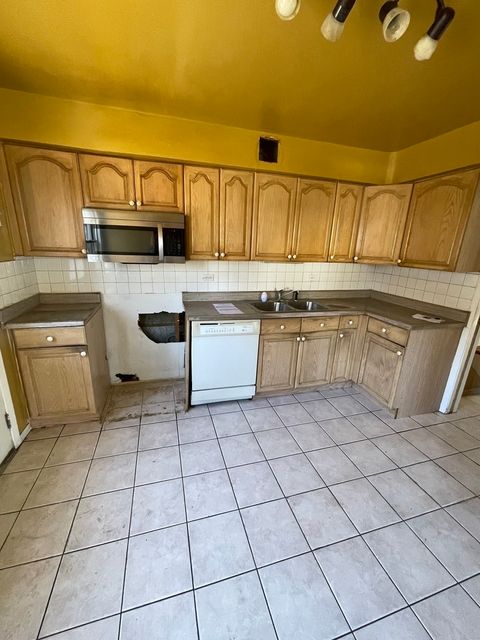 Tiny photo for 5229 W Greenleaf Street, Skokie, IL 60077 (MLS # 12578440)