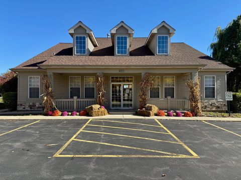 Tiny photo for 820 Amelia Court #820, Grayslake, IL 60030 (MLS # 12499407)