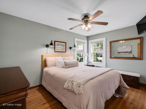 Tiny photo for 182 E Hale Street, Elmhurst, IL 60126 (MLS # 12597185)