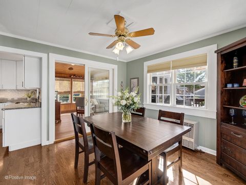 Tiny photo for 182 E Hale Street, Elmhurst, IL 60126 (MLS # 12597185)