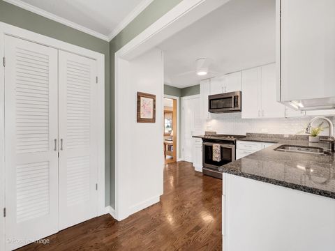 Tiny photo for 182 E Hale Street, Elmhurst, IL 60126 (MLS # 12597185)