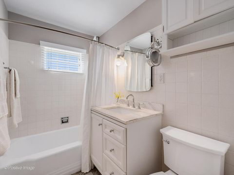 Tiny photo for 182 E Hale Street, Elmhurst, IL 60126 (MLS # 12597185)