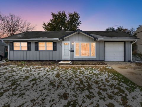 Photo of 420 Berkshire Avenue, Romeoville, IL 60446 (MLS # 12516884)