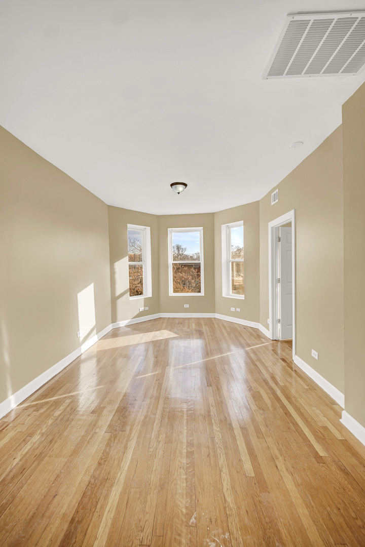 3410 W Walnut Street